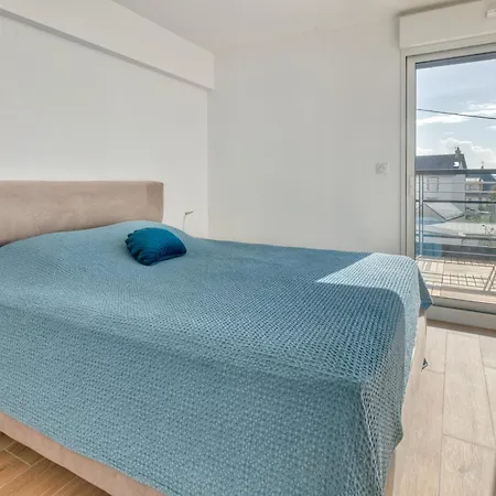 Port Lin Proche Ocean